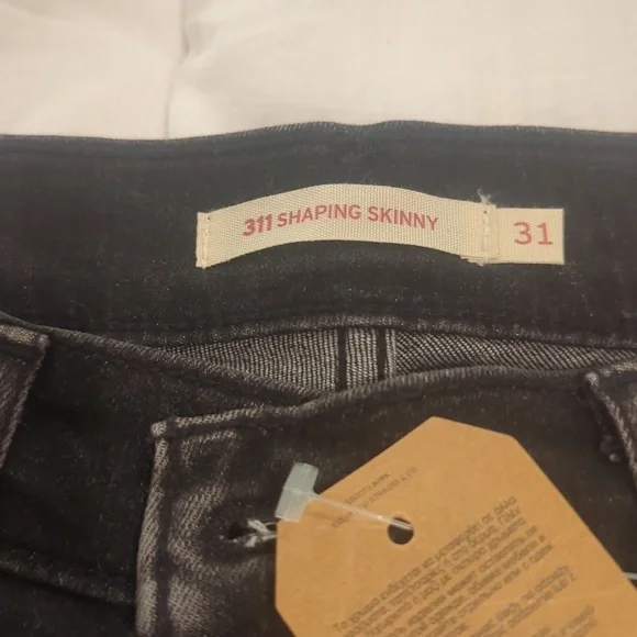 Women's Levi's 311 Shaping Skinny jeans - Picture 4 of 5